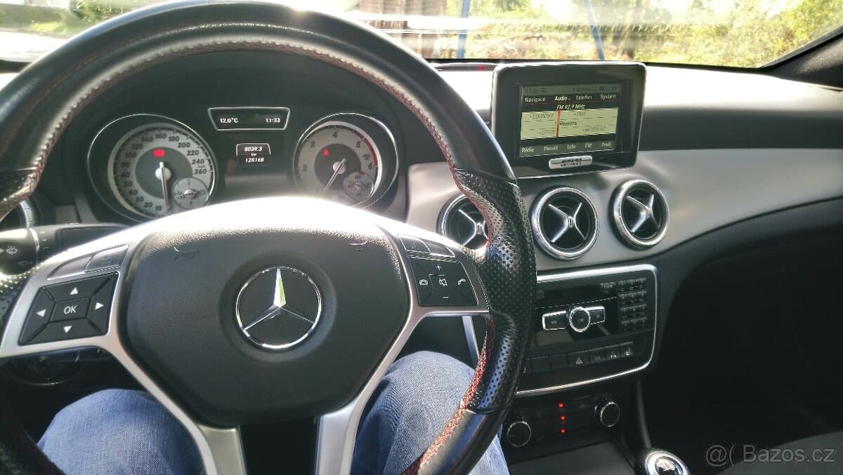 2014 Mercedes-Benz CLA - 12