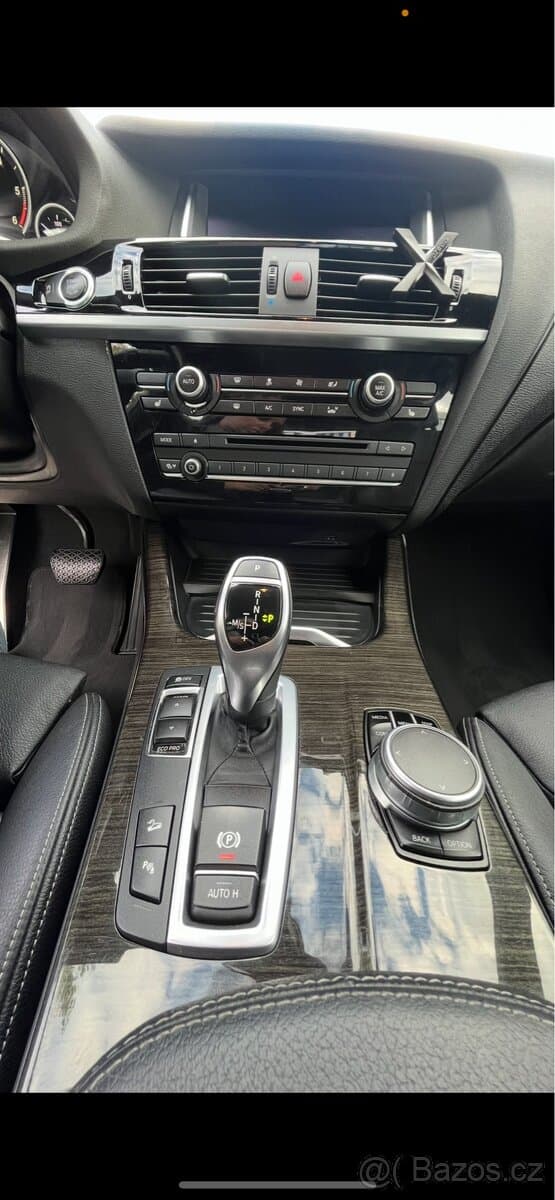 2016 BMW X3 - 12