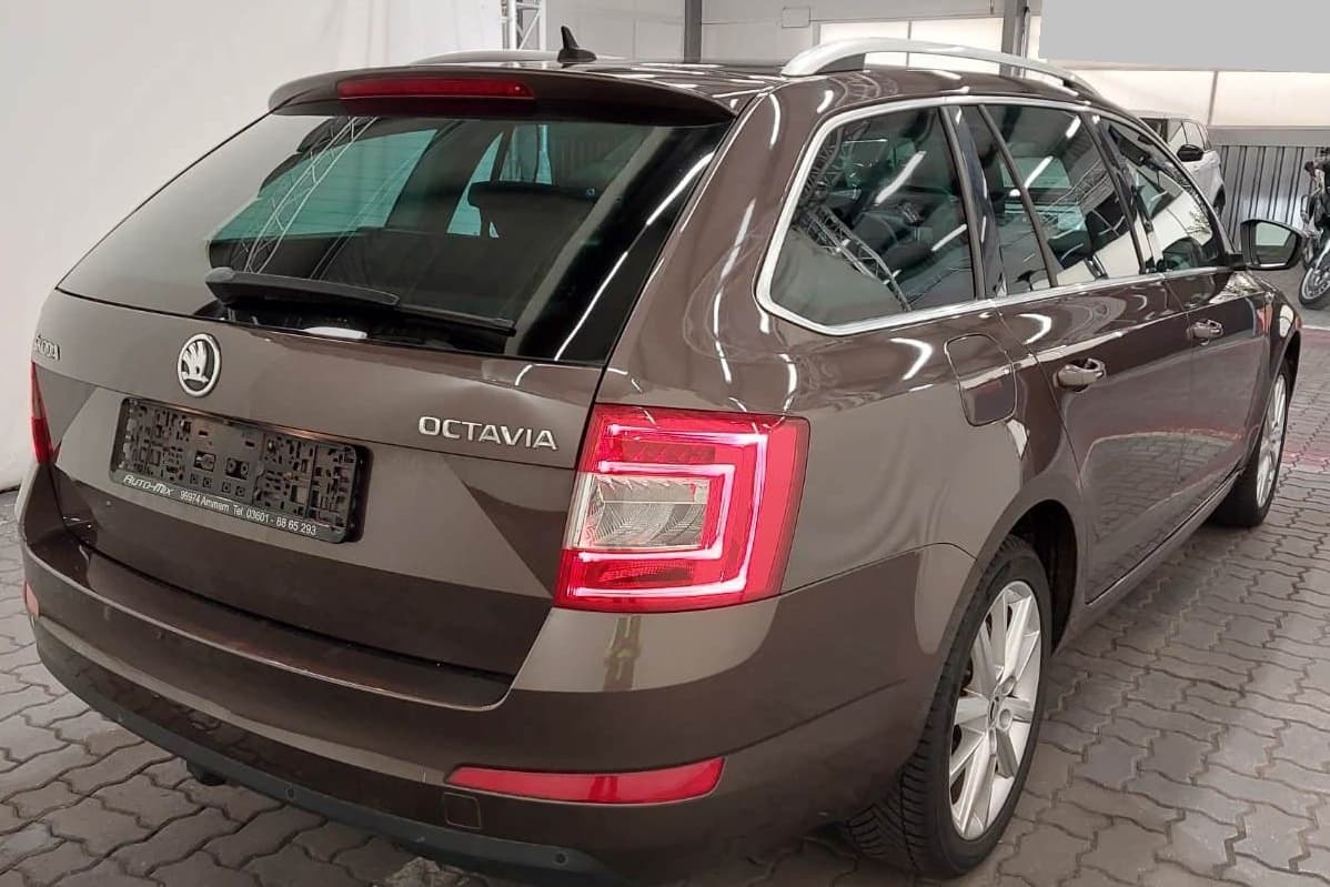 2015 Škoda OCTAVIA - 12