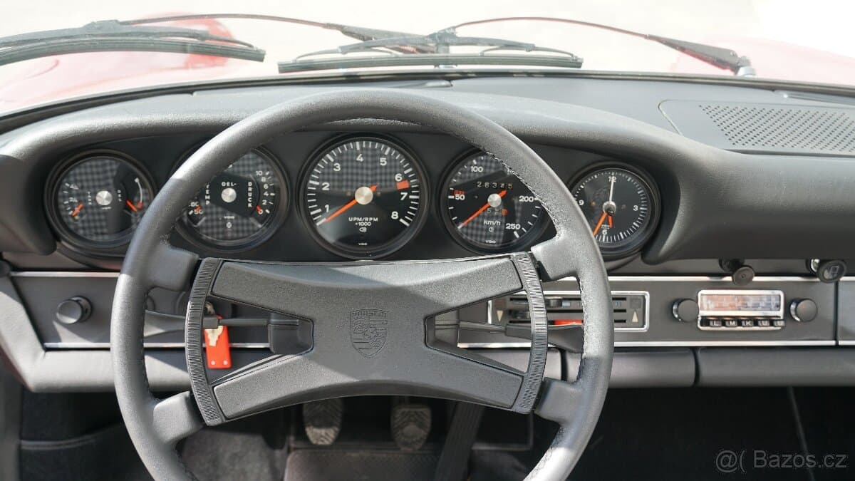 1973 Porsche 911 - 12