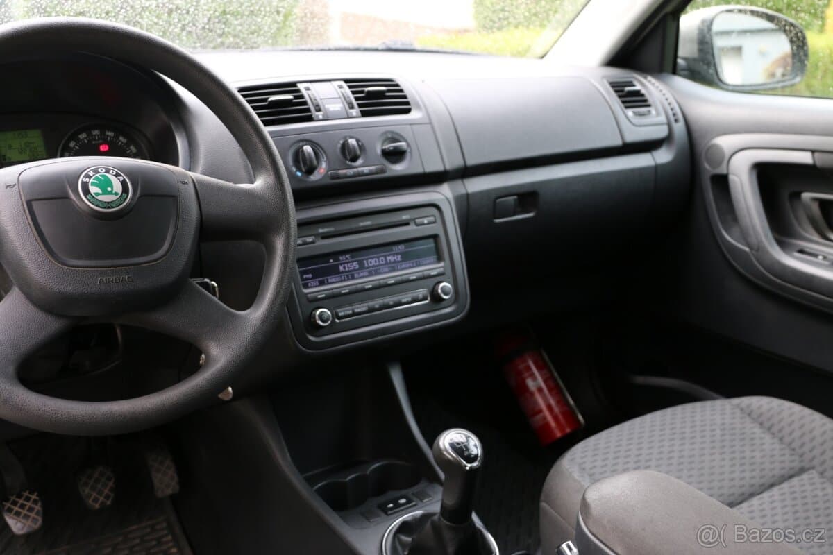 2010 Škoda FABIA - 12