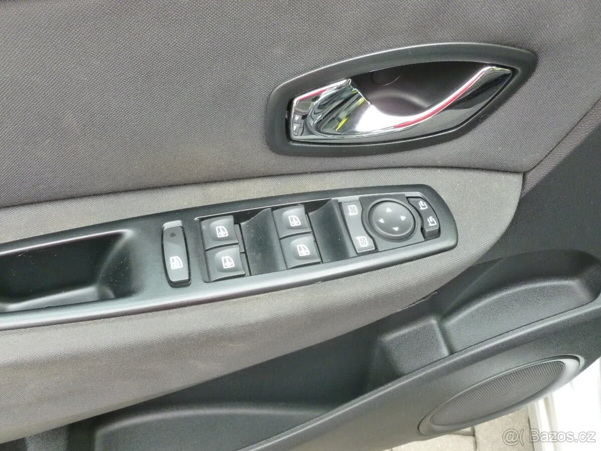 2012 Renault SCENIC - 12