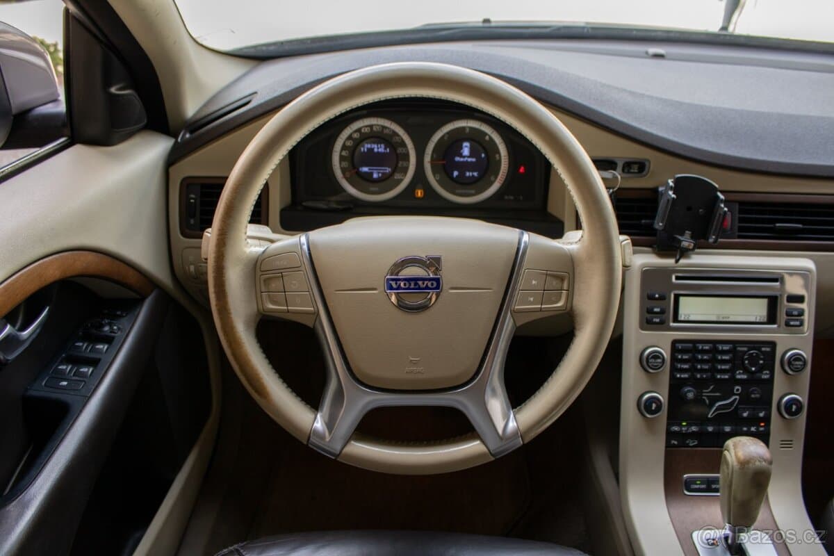 2010 Volvo XC70 - 12