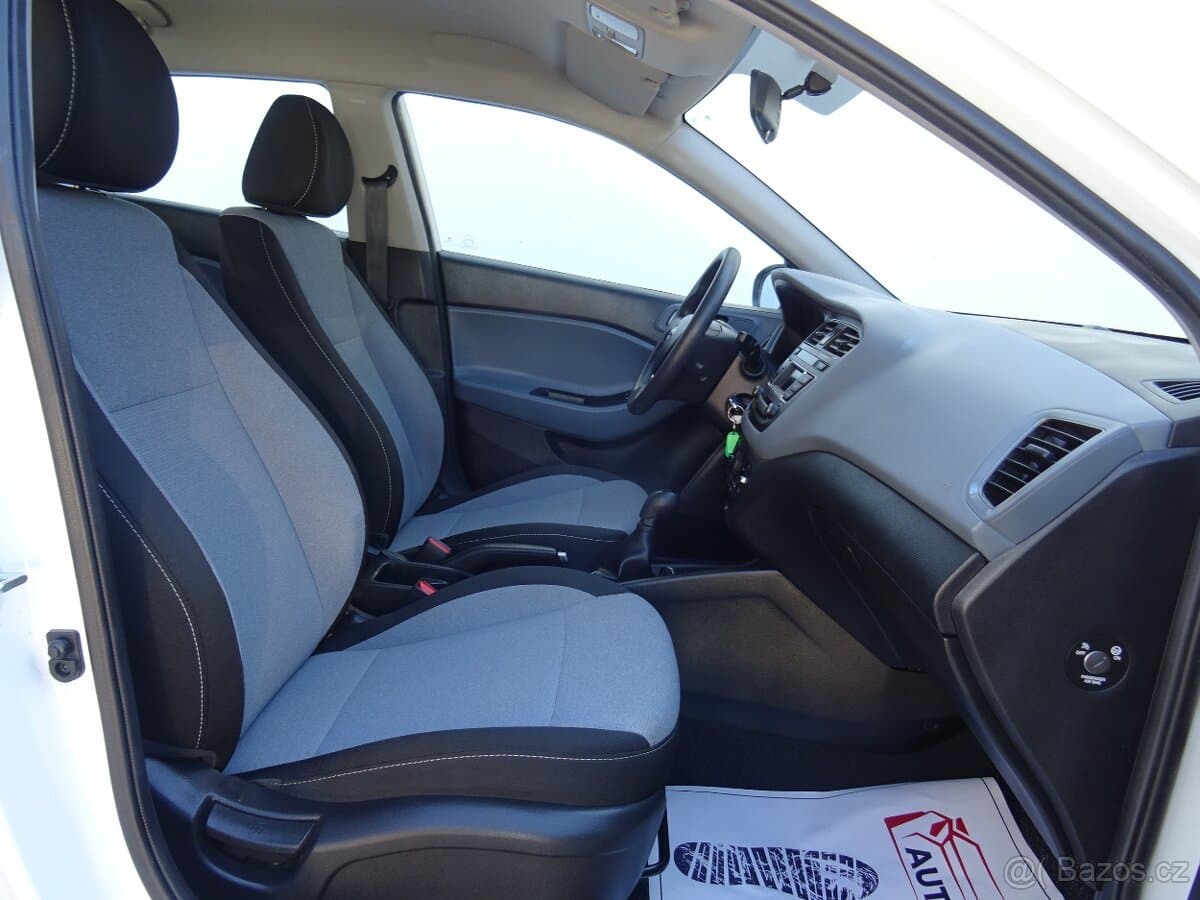 2016 Hyundai i20 - 12