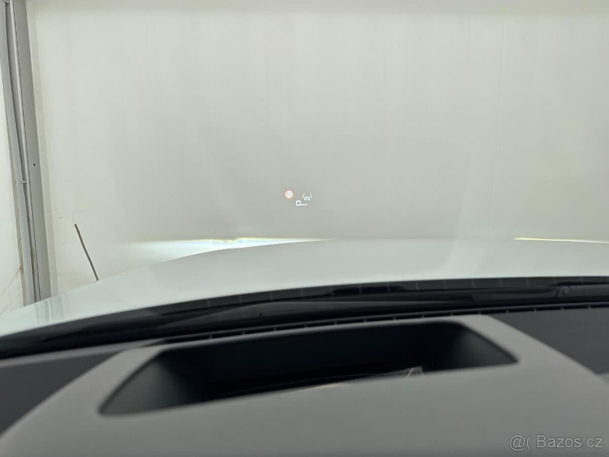 2022 Audi A8 - 12
