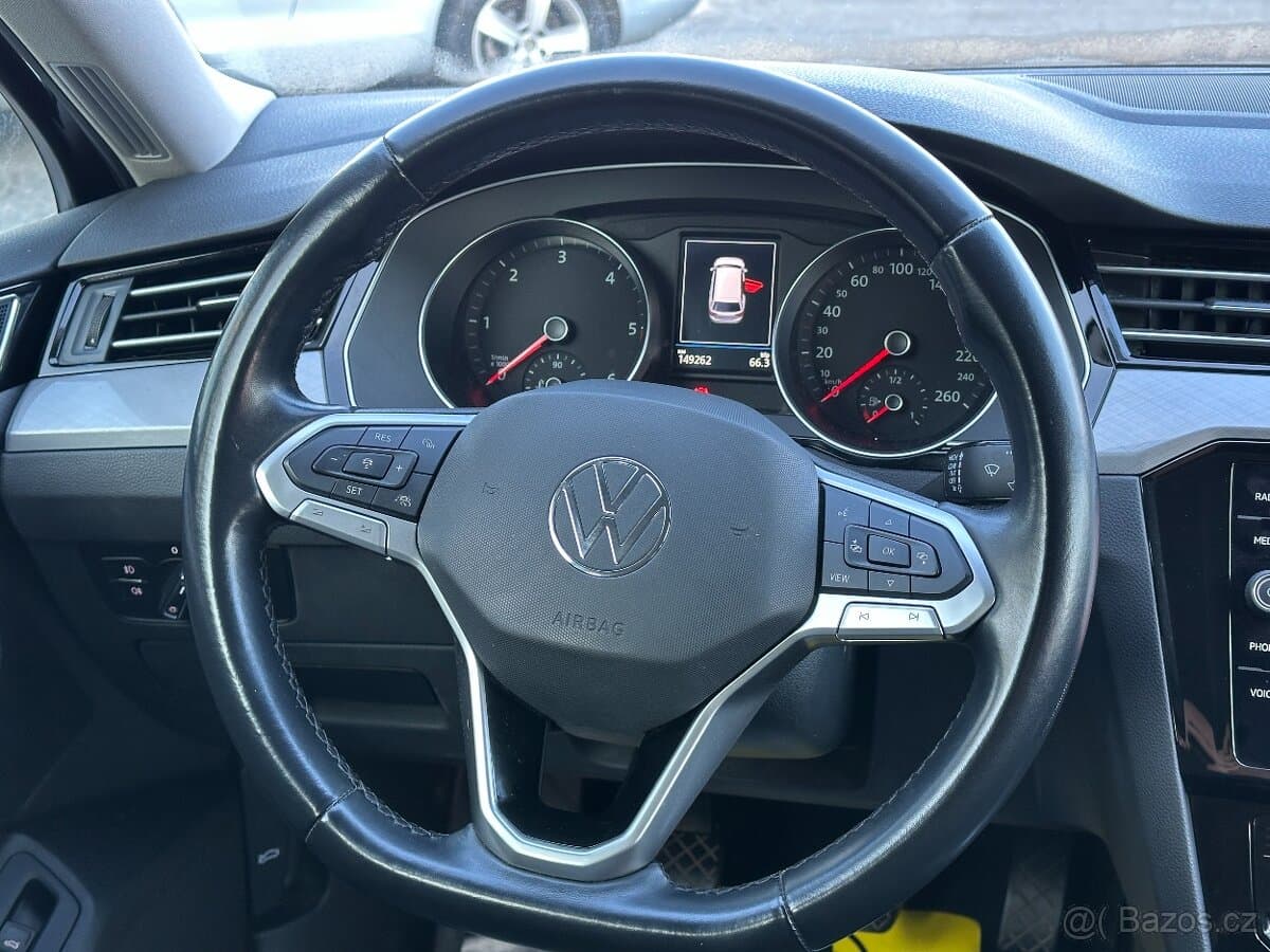 2021 Volkswagen PASSAT - 12