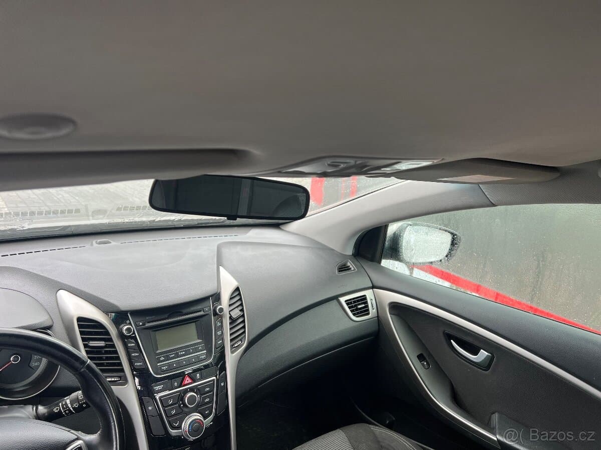 Hyundai i30 - 12