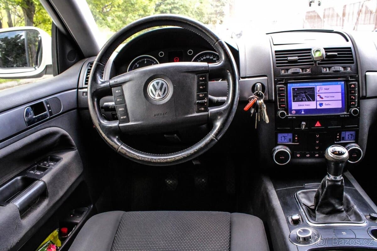 2006 Volkswagen TOUAREG - 12