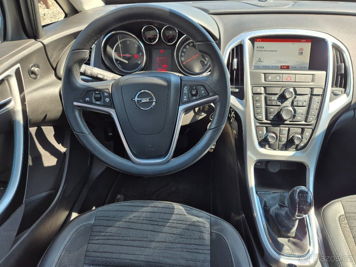 2014 Opel ASTRA - 12