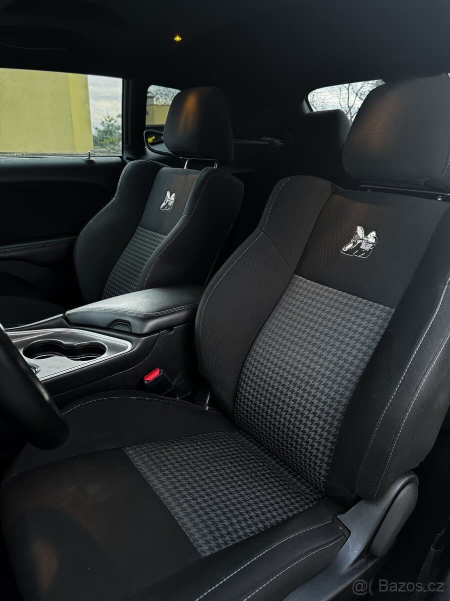 2022 Dodge CHALLENGER - 12