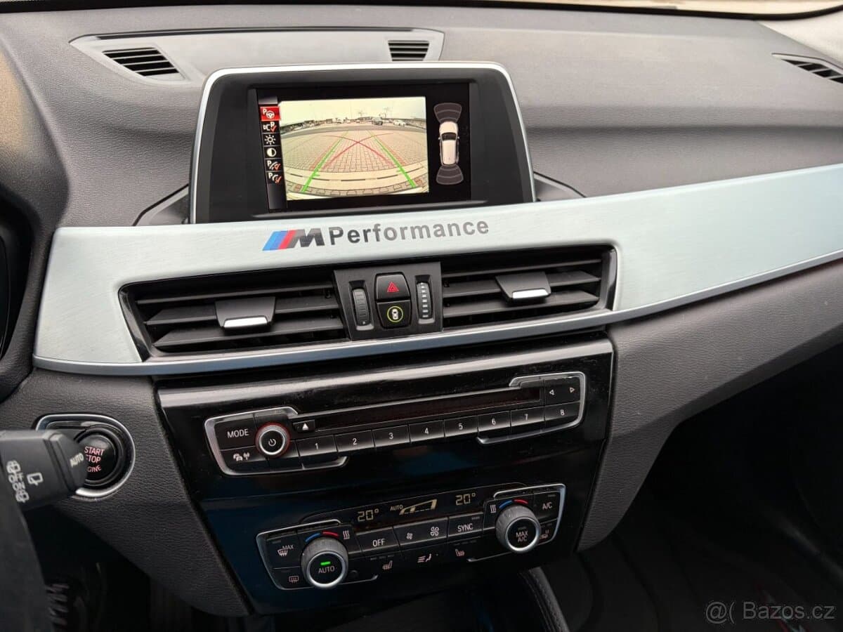2015 BMW X1 - 12