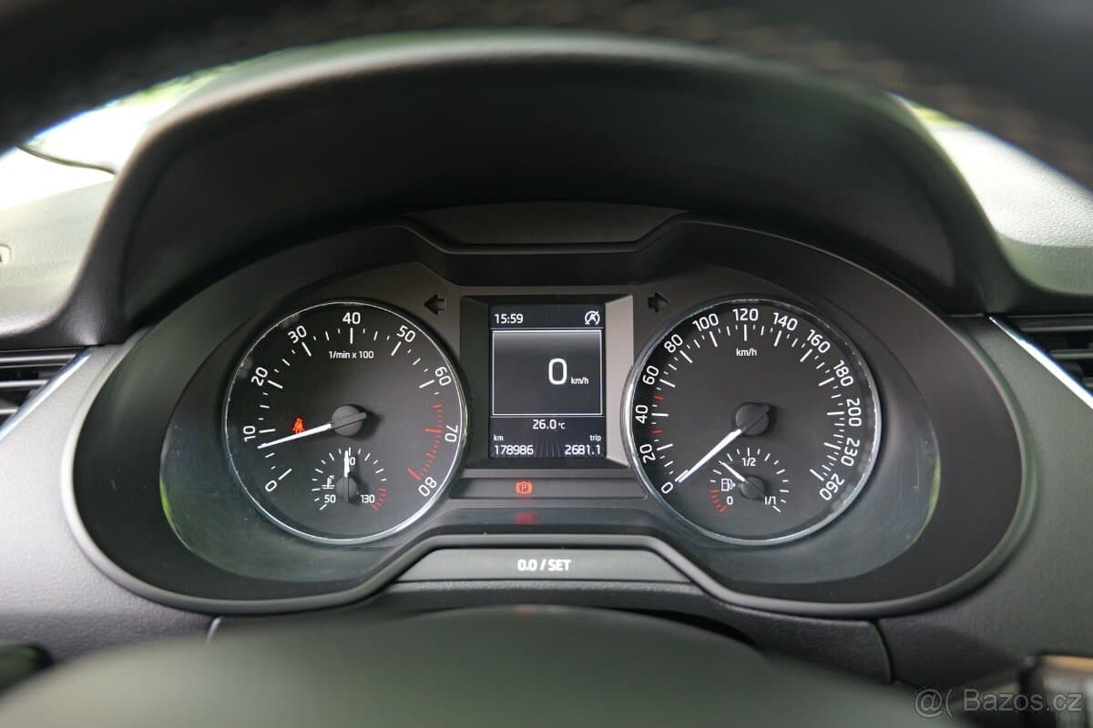 2014 Škoda OCTAVIA - 12