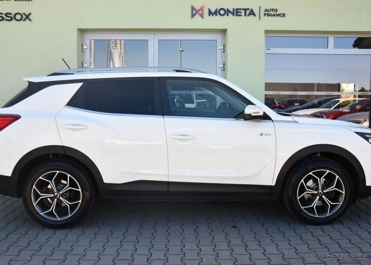 2020 SsangYong KORANDO - 12