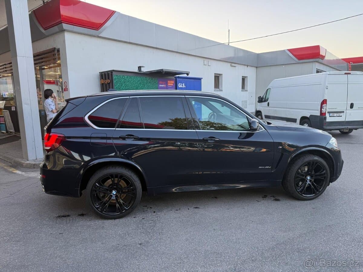 2015 BMW X5 - 12