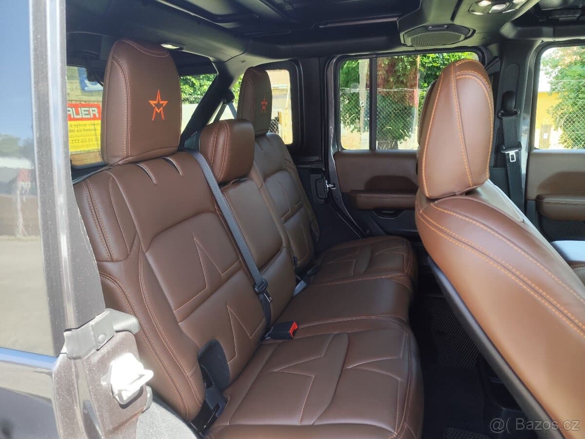 2022 Jeep WRANGLER - 12