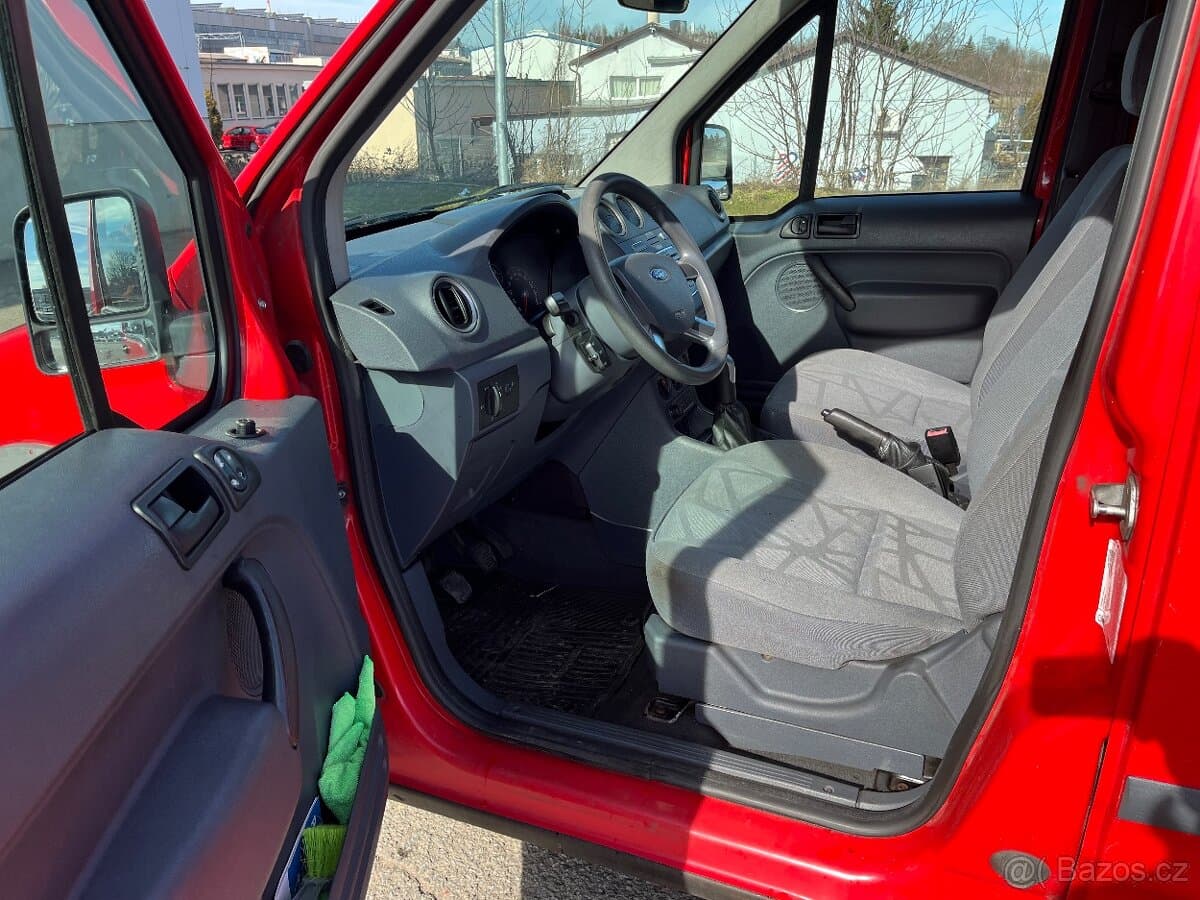 2013 Ford TOURNEO - 12