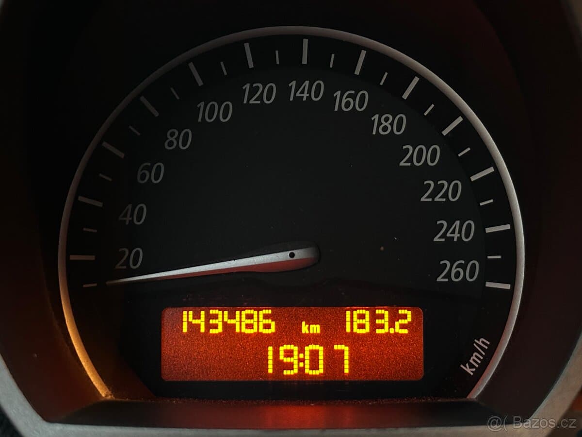 2004 BMW Z4 - 12