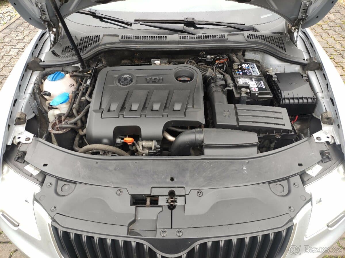 2013 Škoda SUPERB - 12