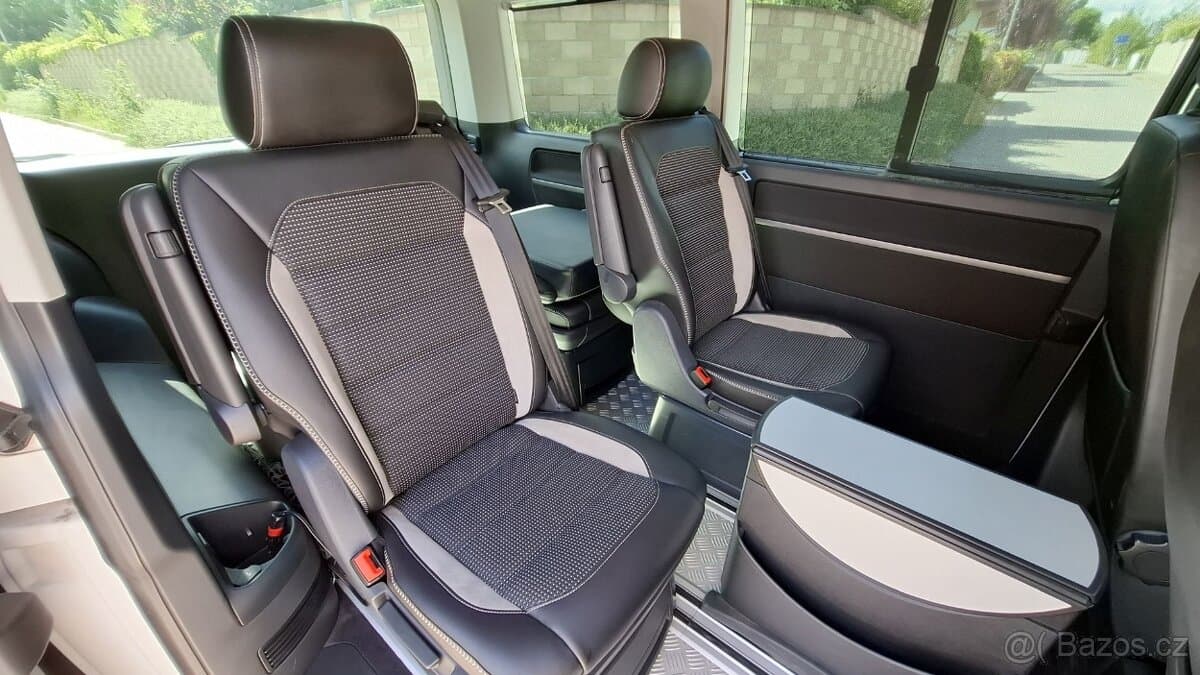 2018 Volkswagen MULTIVAN - 12