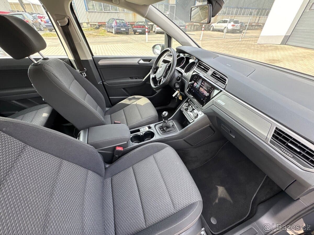 2019 Volkswagen TOURAN - 12