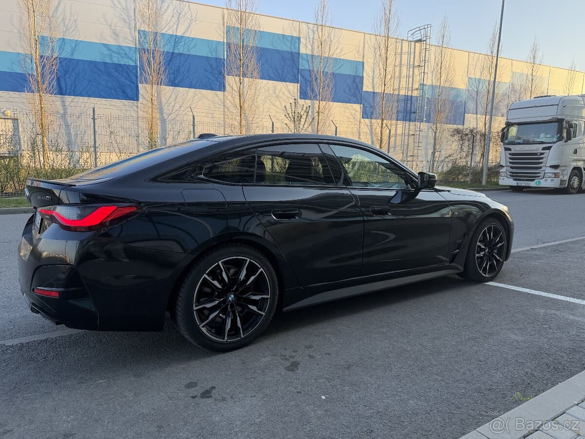 2023 BMW M4 - 12