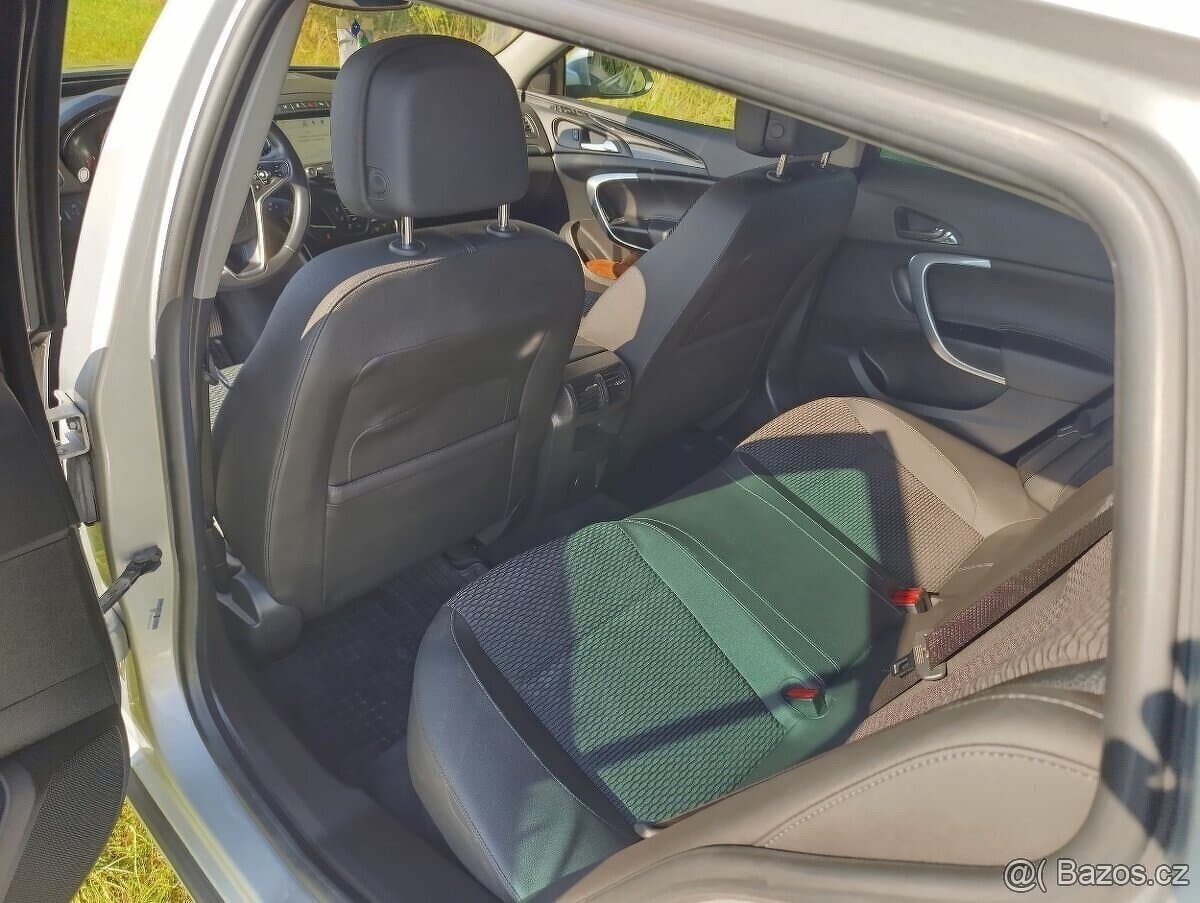 2014 Opel INSIGNIA - 12