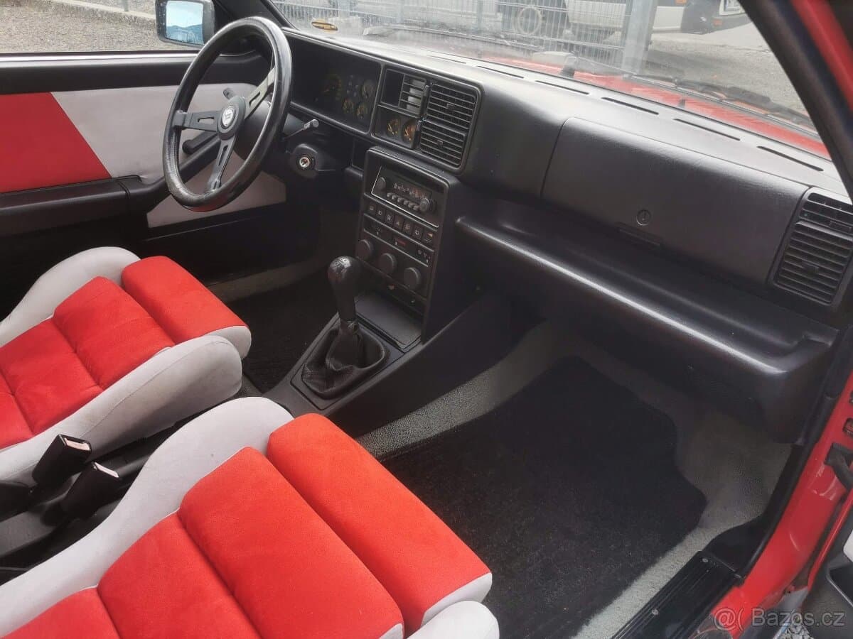 1990 Lancia DELTA - 12