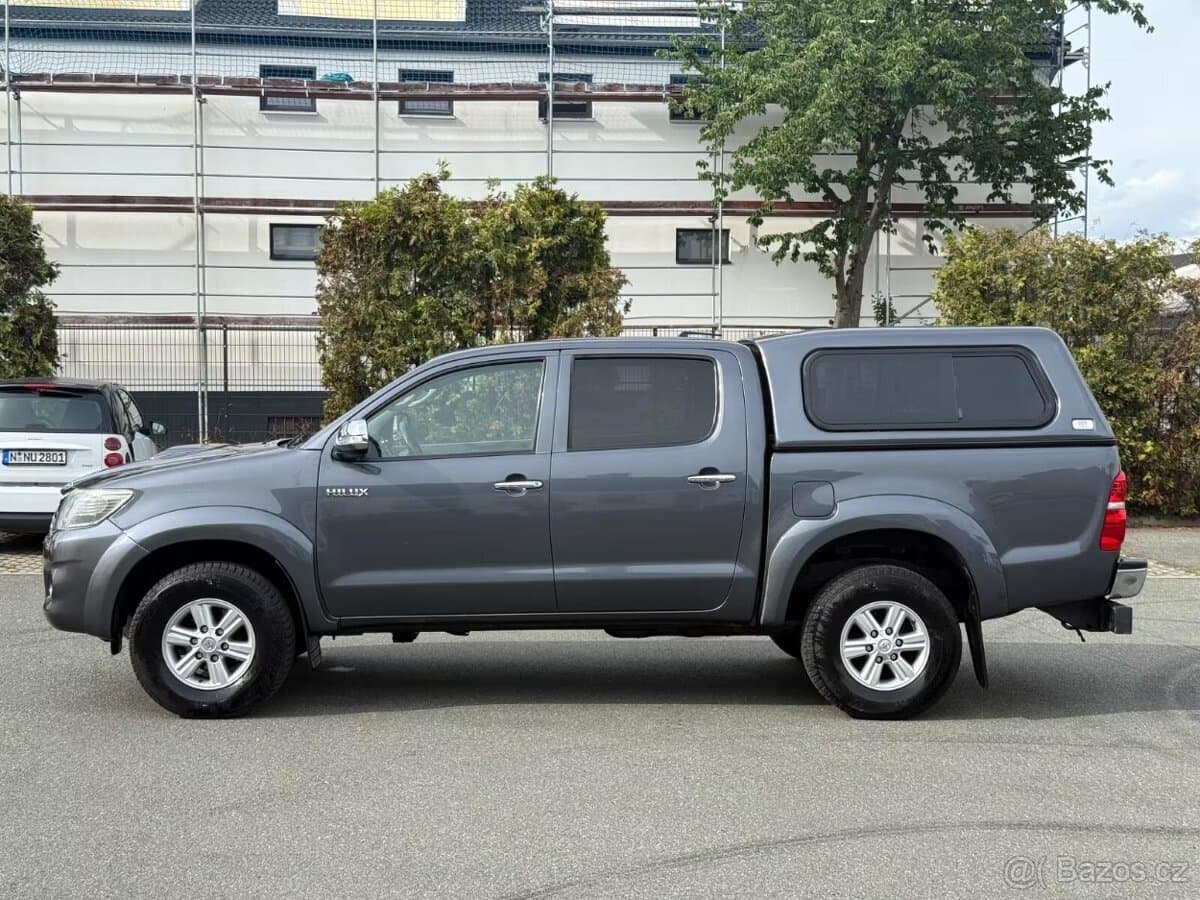 2013 Toyota HILUX - 12