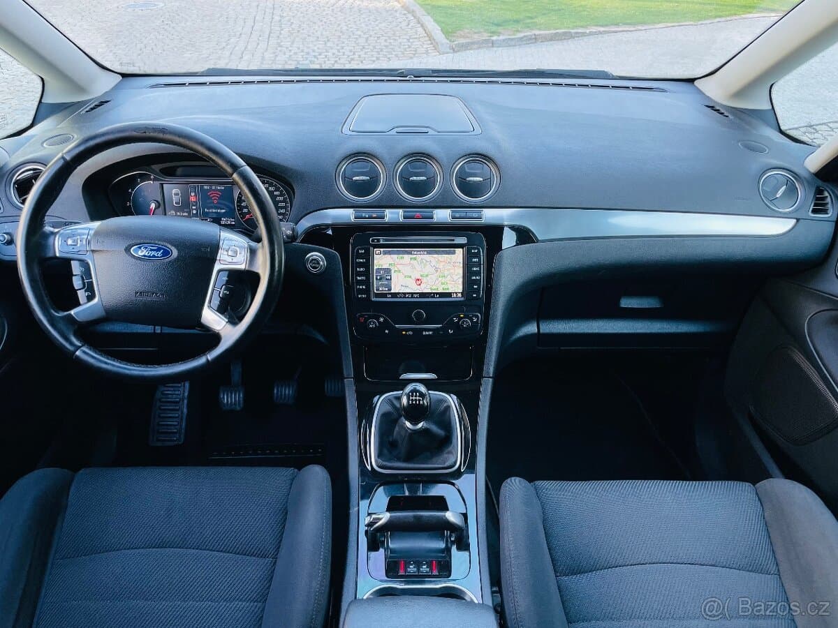2011 Ford GALAXY - 12