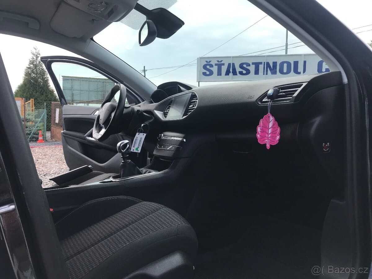 2019 Peugeot 308 - 12