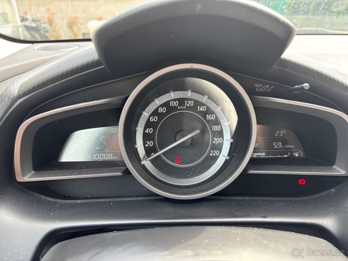 2016 Mazda 2 - 12