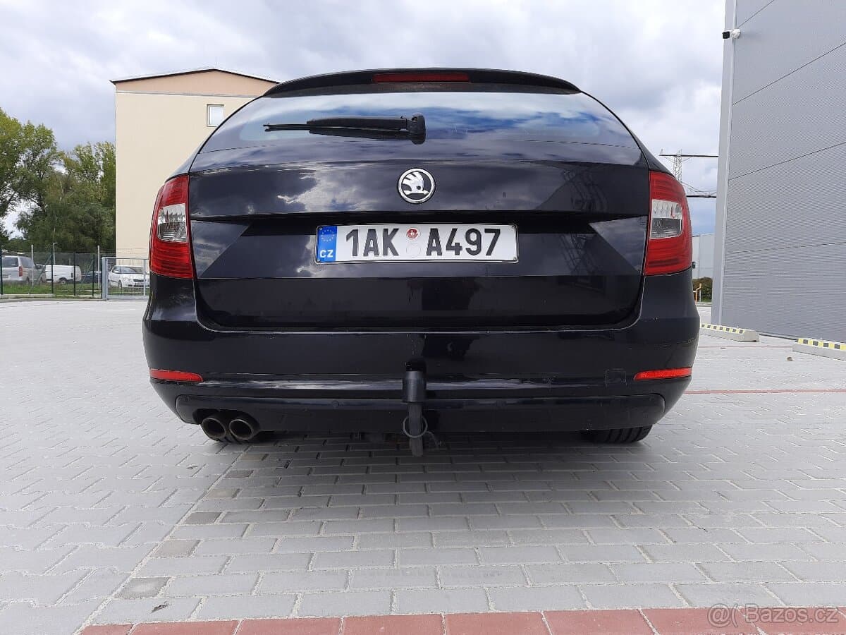 2013 Škoda SUPERB - 12