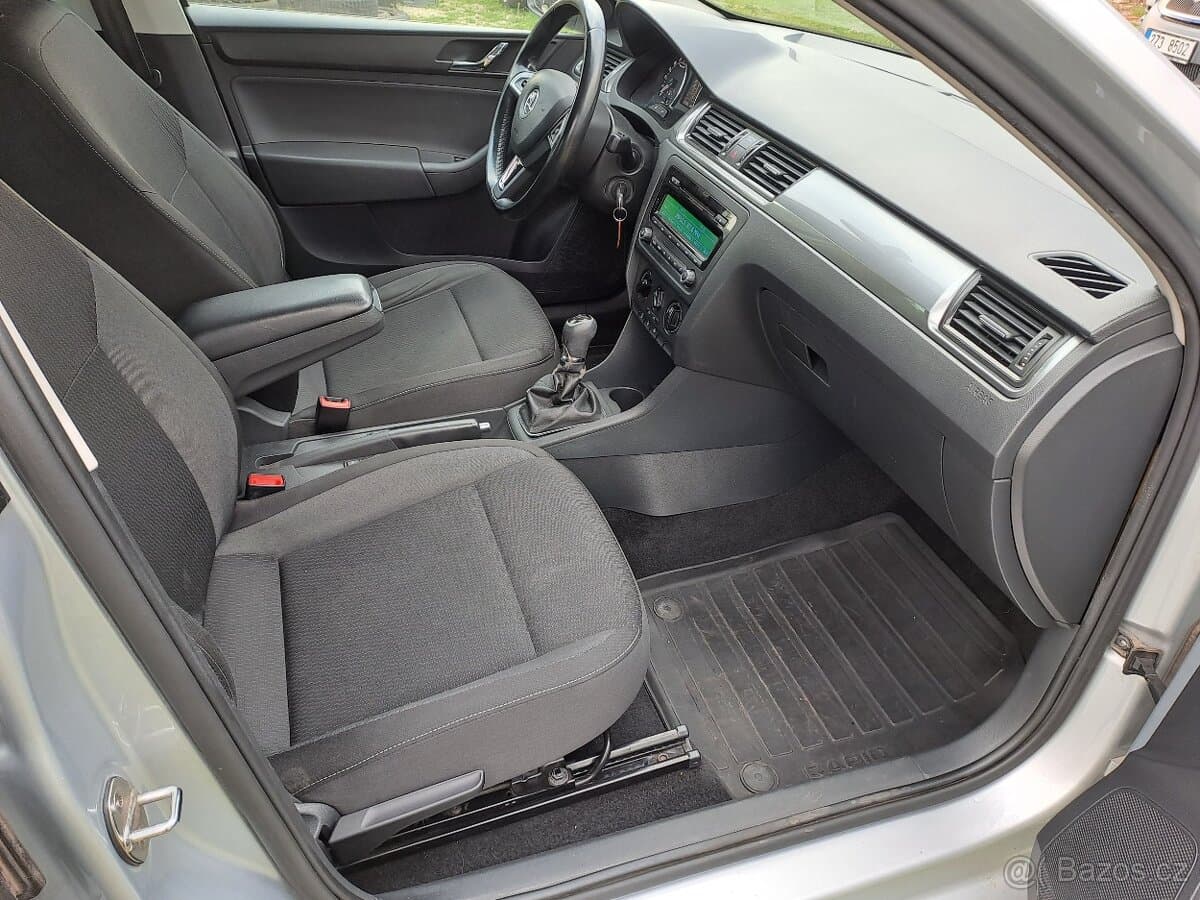 2014 Škoda RAPID - 12
