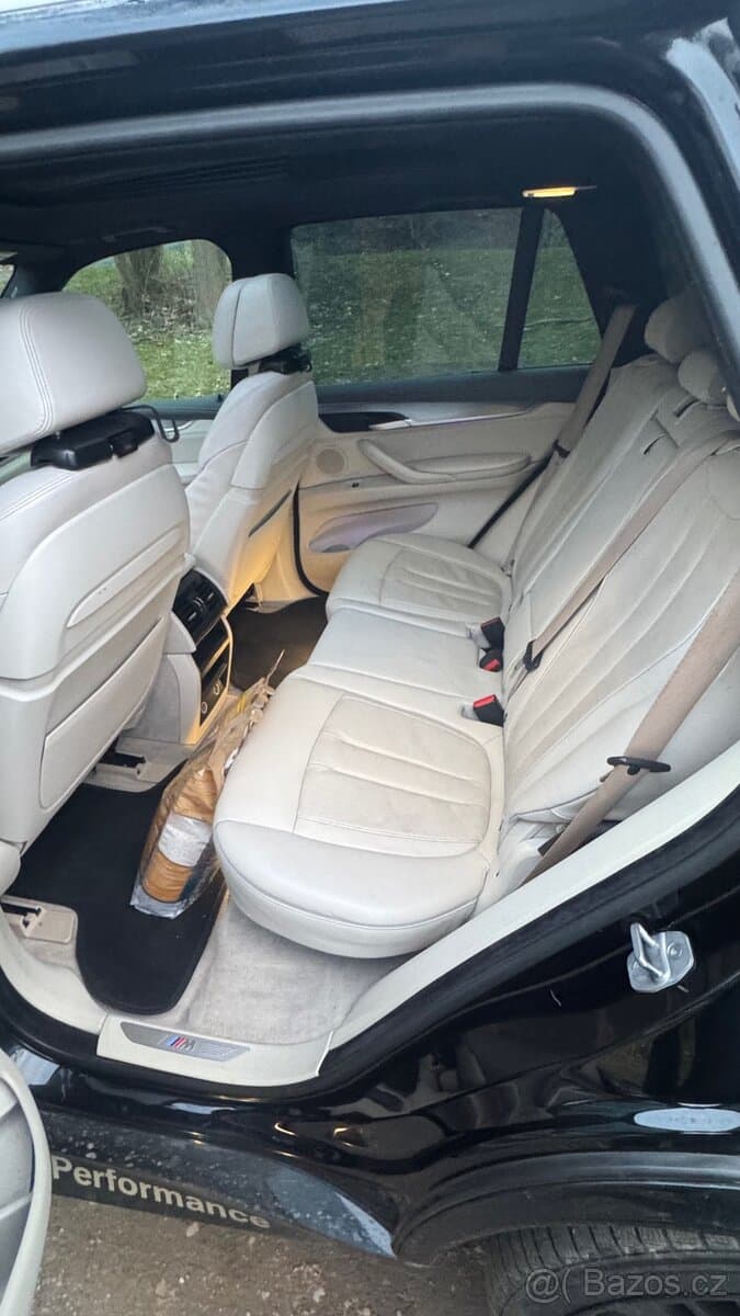 2016 BMW X5 - 12