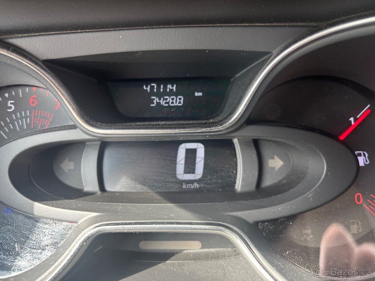 2018 Renault CAPTUR - 12