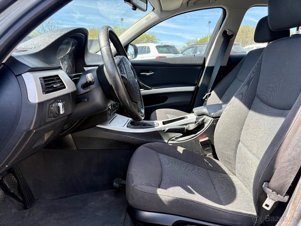 2009 BMW 3-SERIES - 12