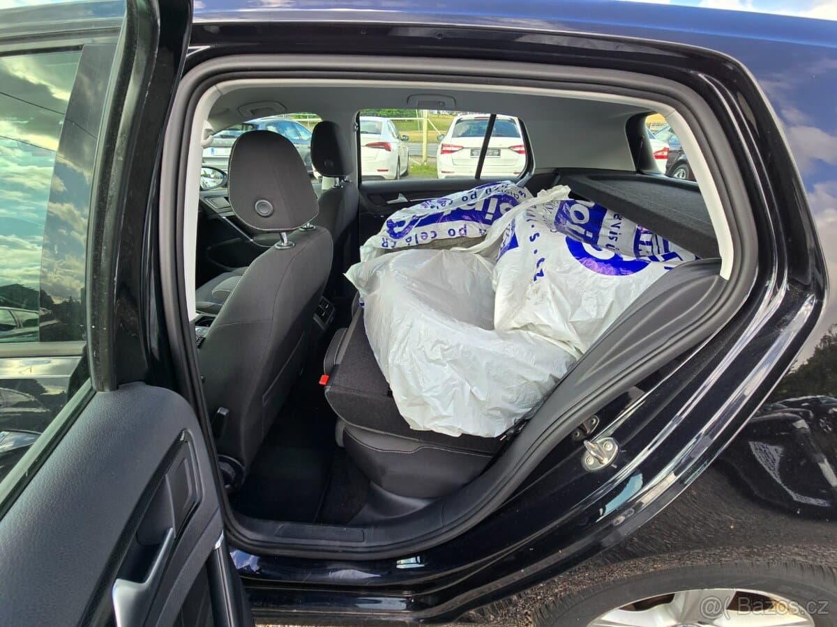 2015 Volkswagen GOLF - 12