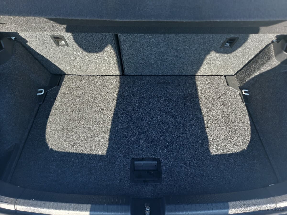 2020 Volkswagen POLO - 12