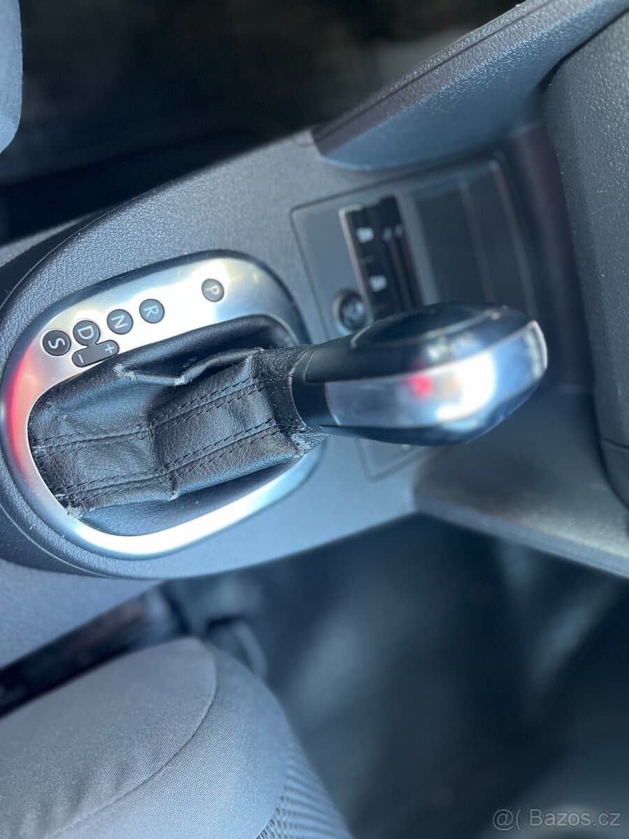 2012 Volkswagen TOURAN - 12