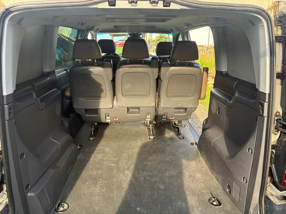 2011 Mercedes-Benz VITO - 12