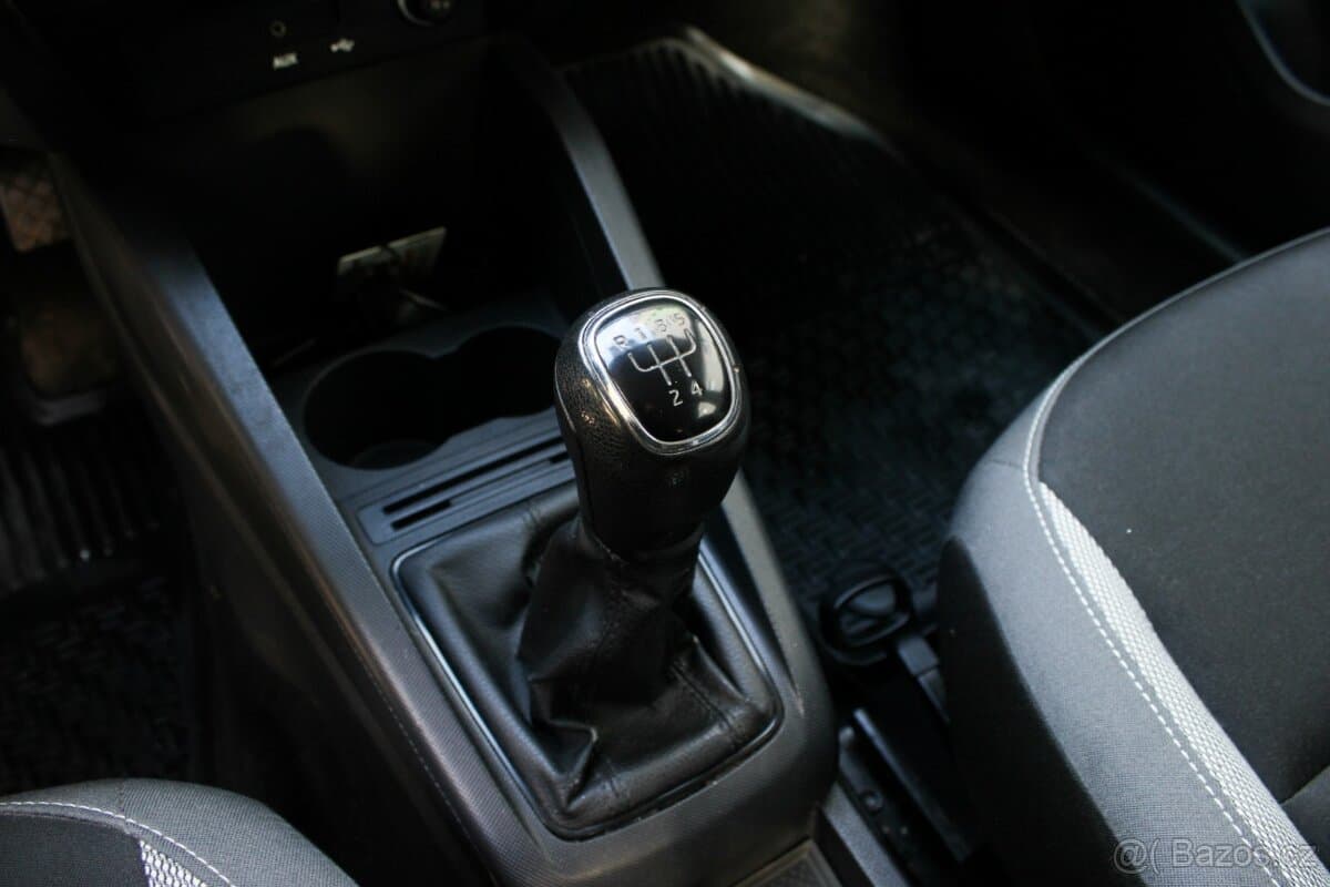 2015 Škoda FABIA - 12