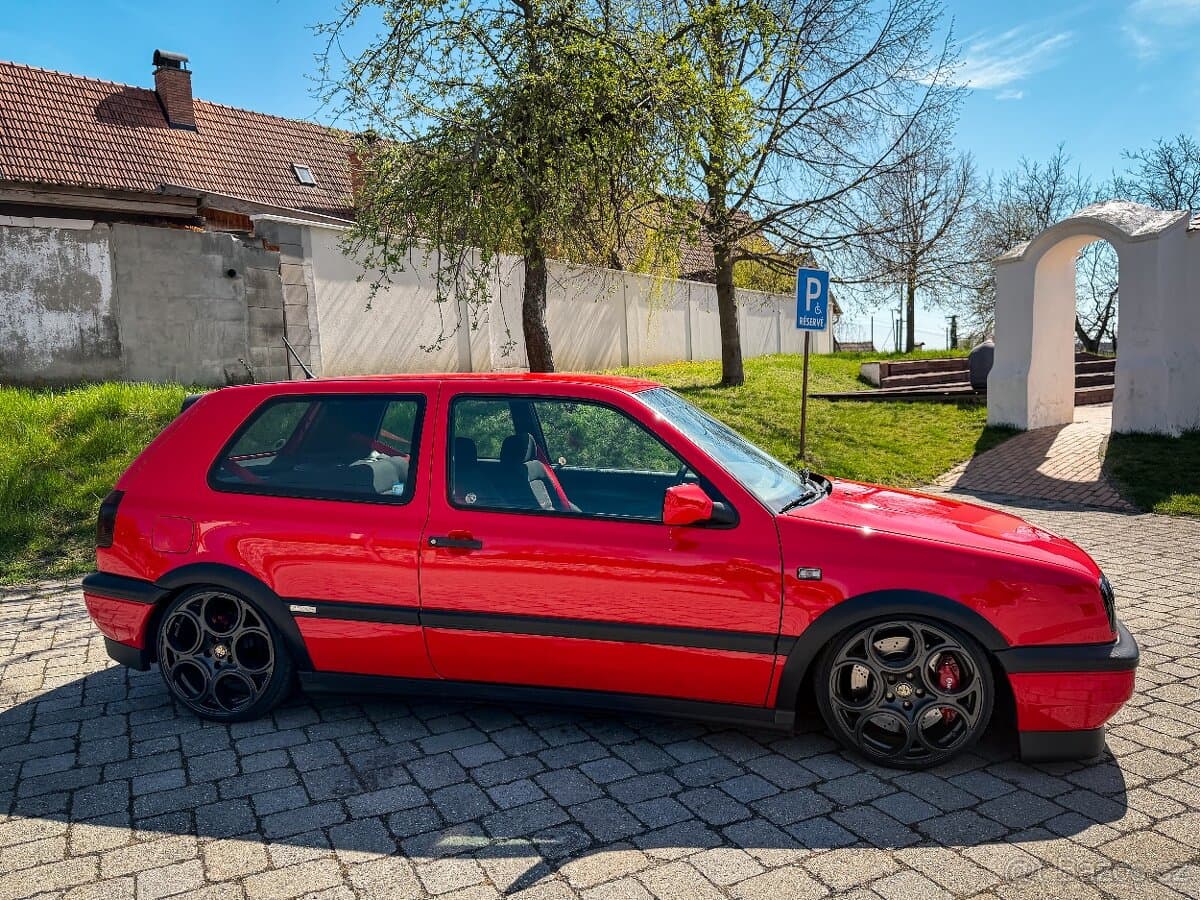 1995 Volkswagen GOLF - 12