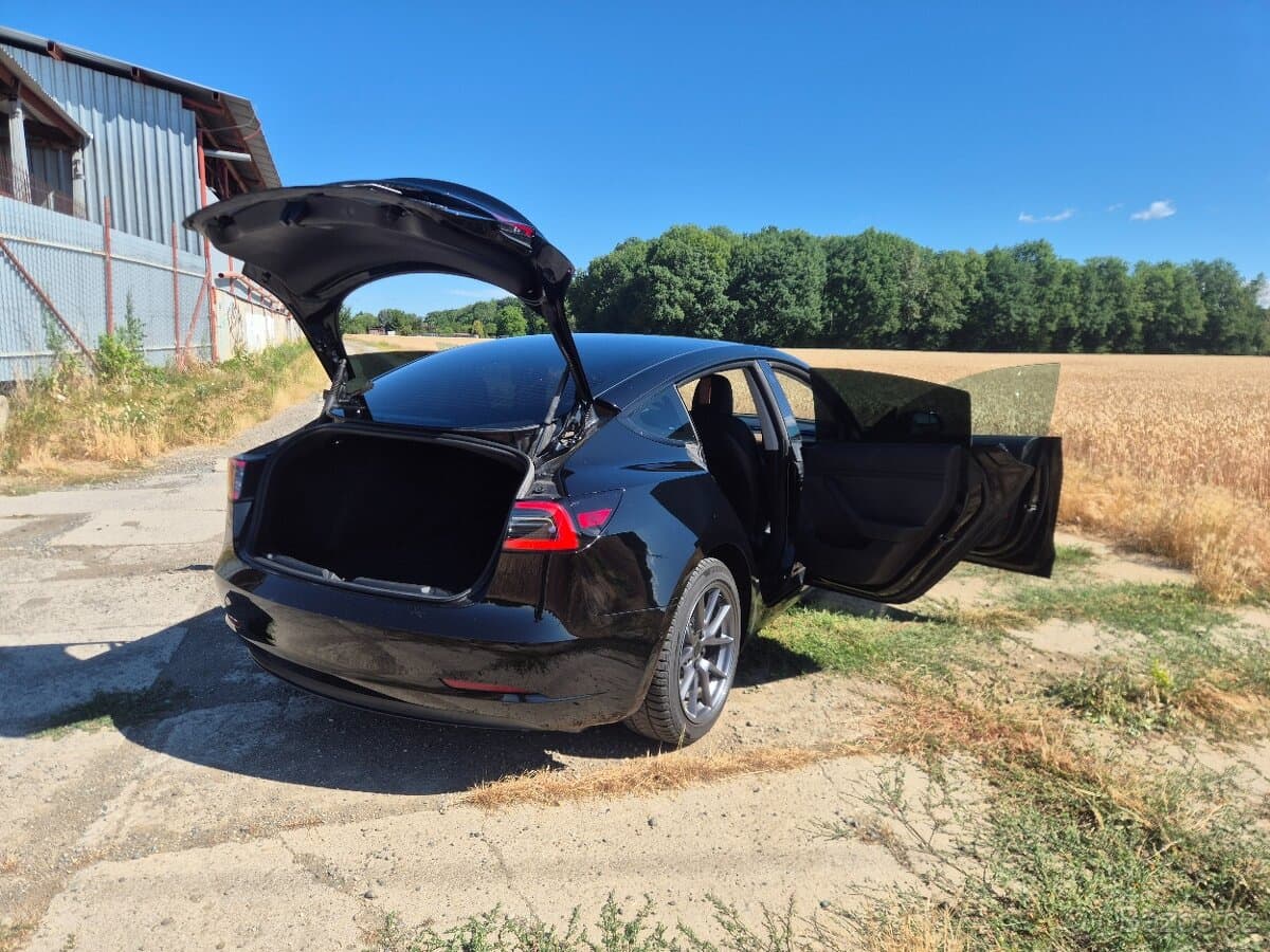 2022 Tesla MODEL 3 - 12