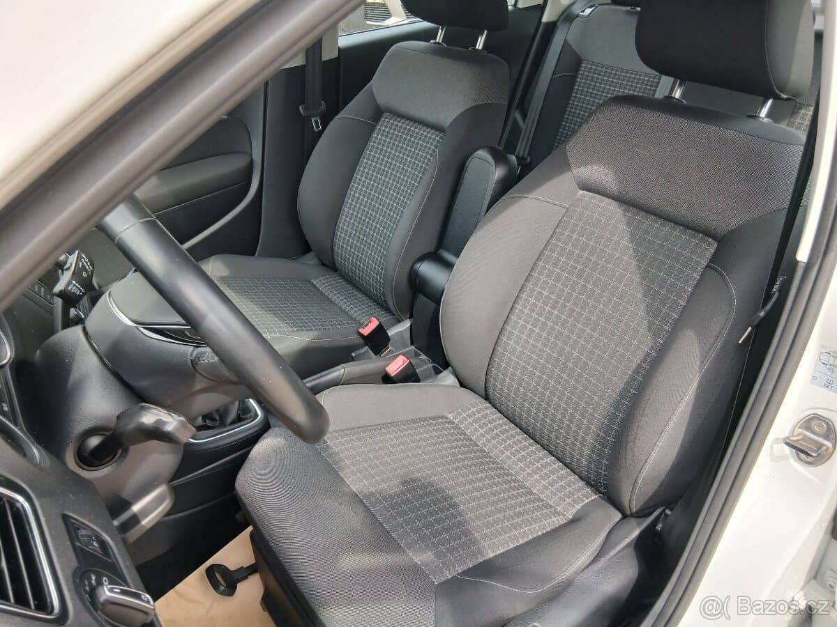2015 Volkswagen POLO - 12