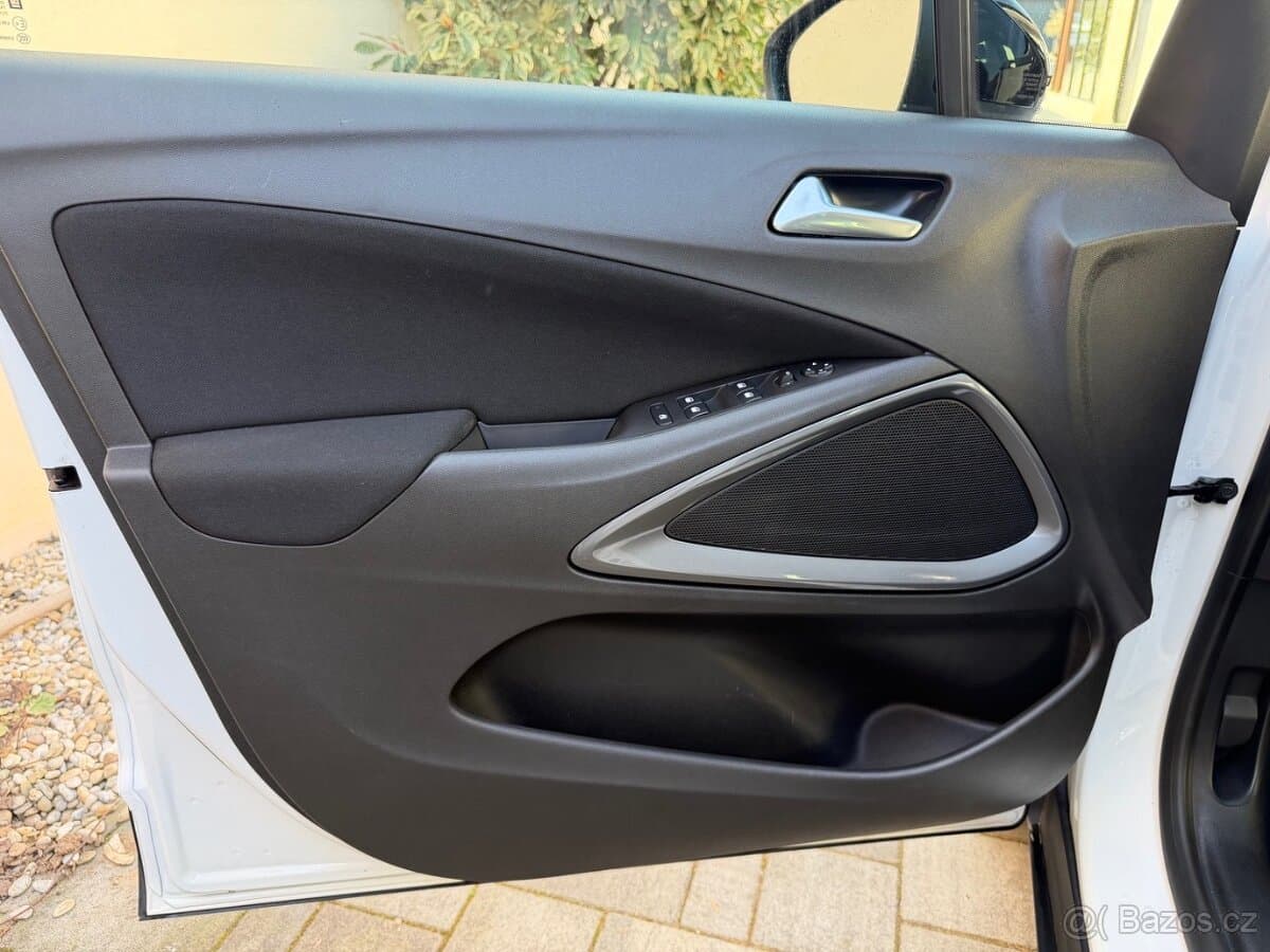 2024 Opel CROSSLAND - 12