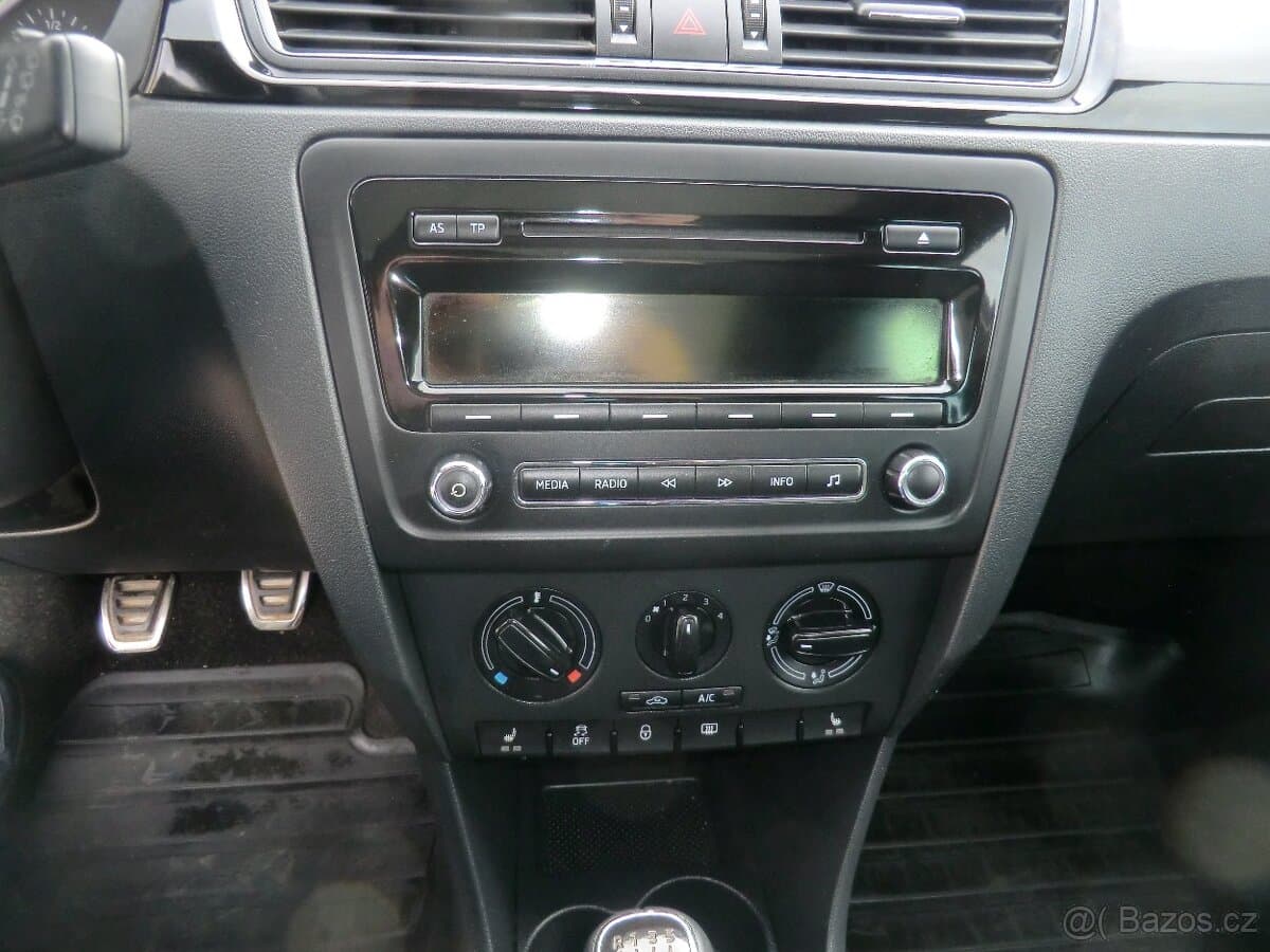 2015 Škoda RAPID - 12