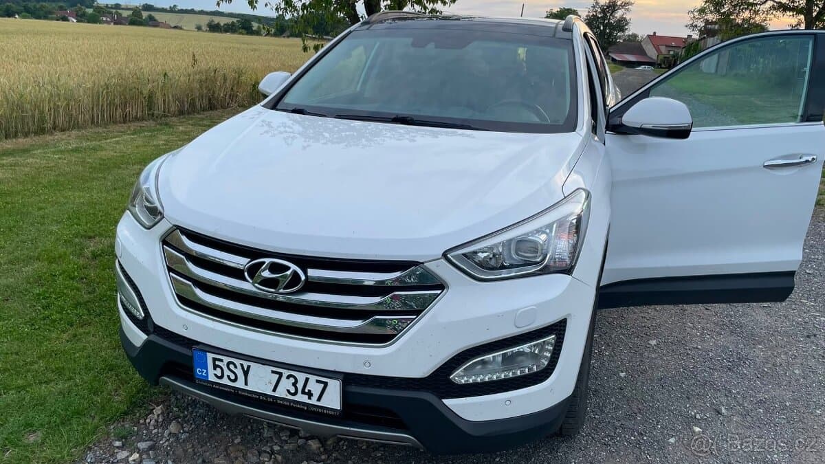 2015 Hyundai SANTA FE - 12