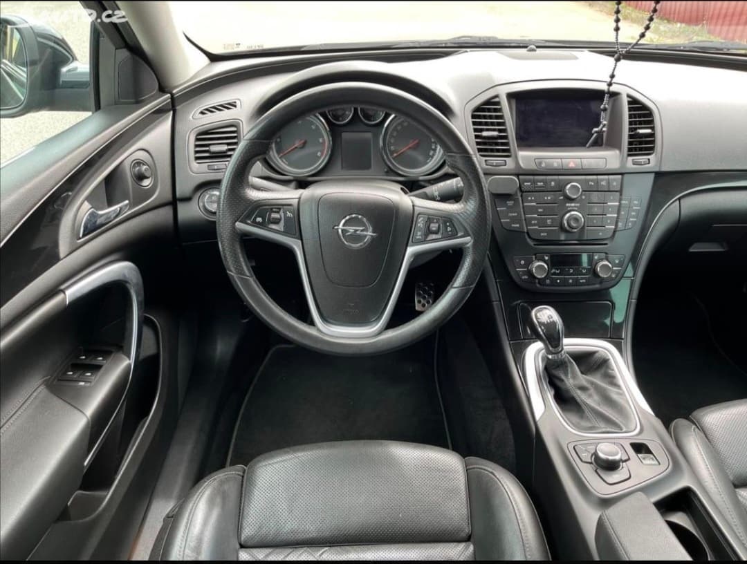 2010 Opel INSIGNIA - 12