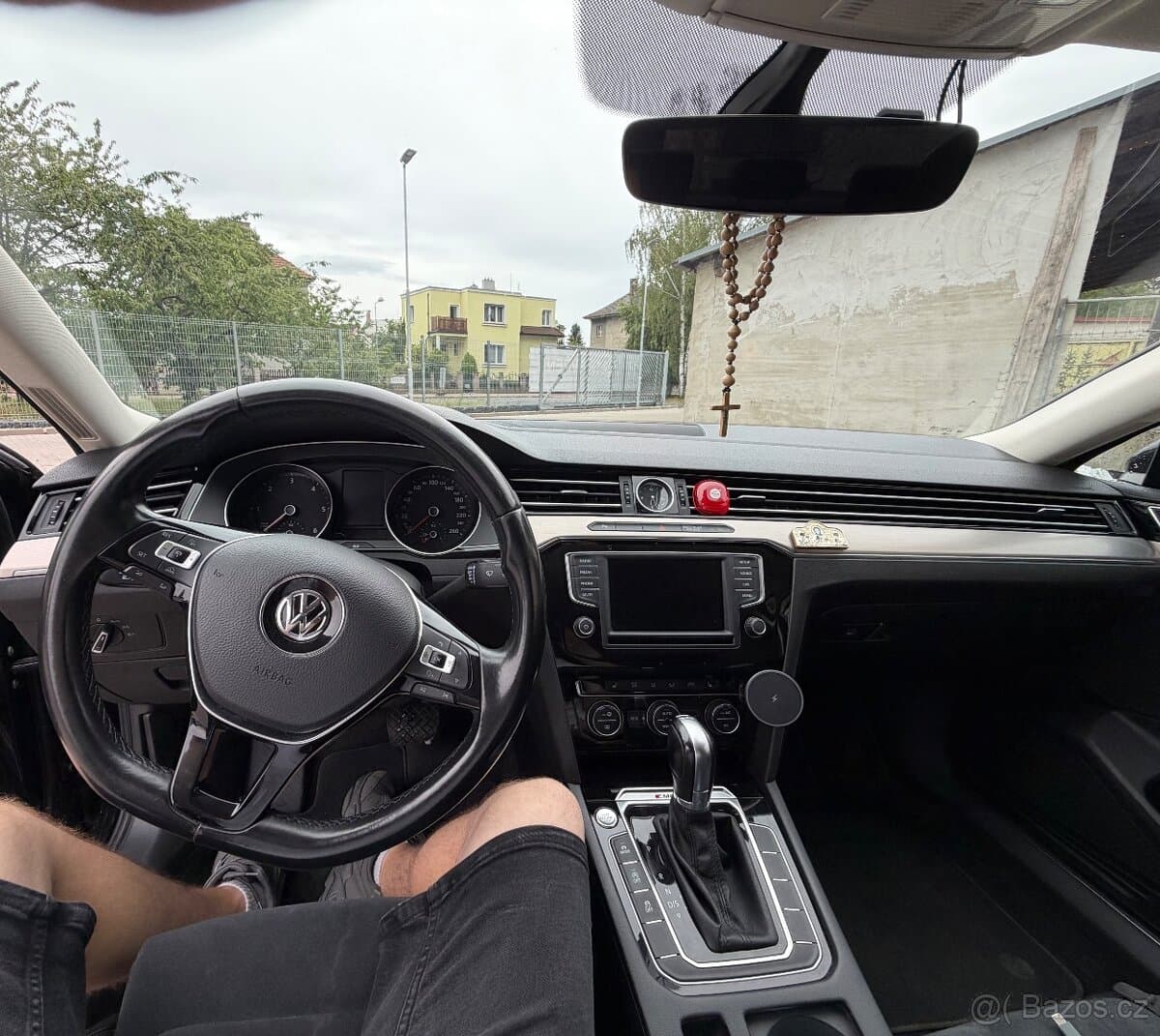 2015 Volkswagen PASSAT - 12