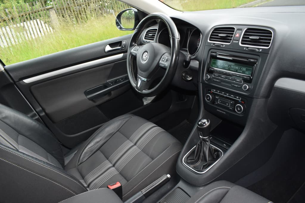 2012 Volkswagen GOLF - 12